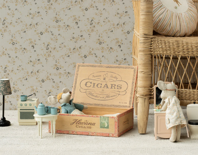 Mum and dad mice in cigarbox