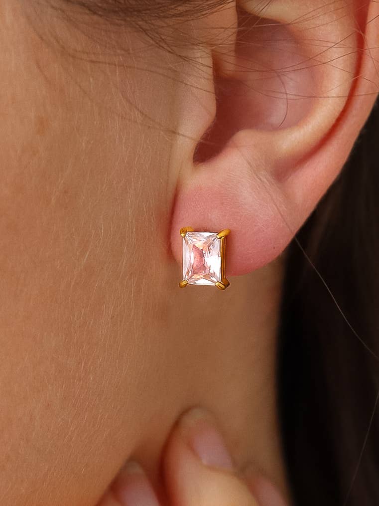 Avenn 18K Gold Non-Tarnish Round CZ Flat Back Earrings: Yellow Gold / T-Teardrop