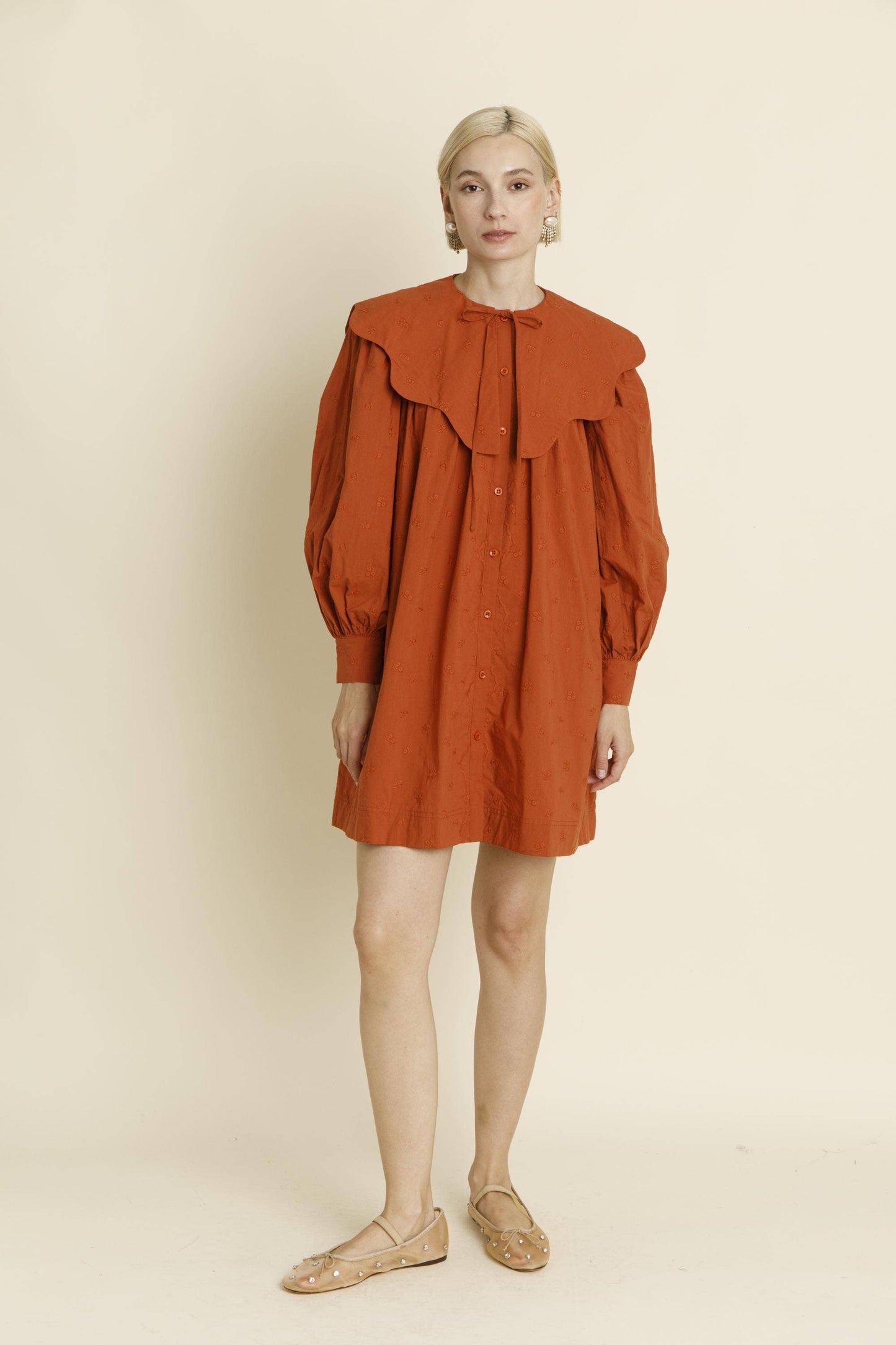 SCALLOP COLLAR MINI DRESS: TERRACOTTA / S
