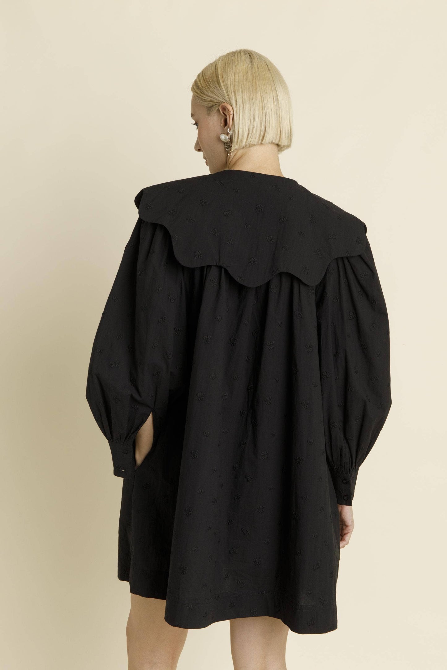 SCALLOP COLLAR MINI DRESS: TERRACOTTA / S