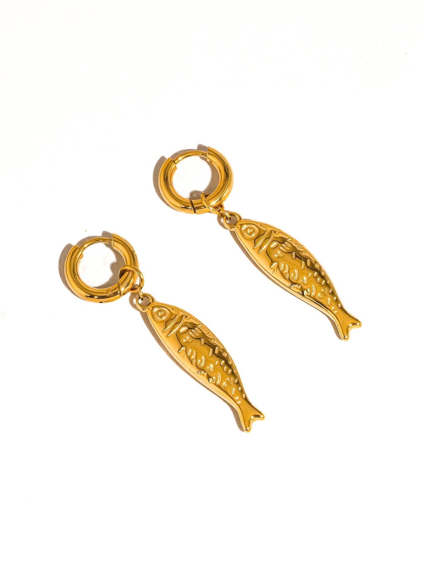 Nibe Fish Hoop Earring: Yellow Gold