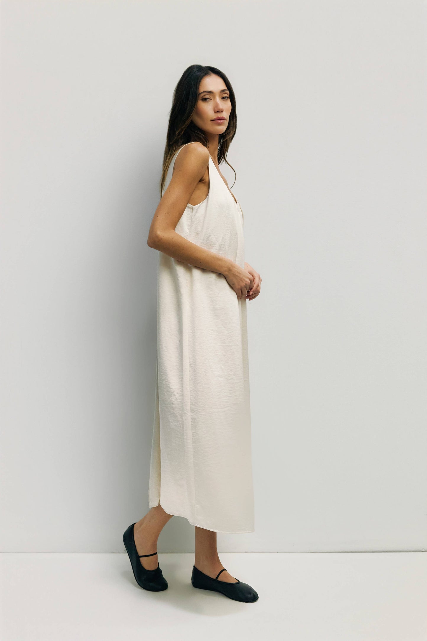 The Serenity Dress | Satin Babydoll Midi Dress: CREAM / LARGE