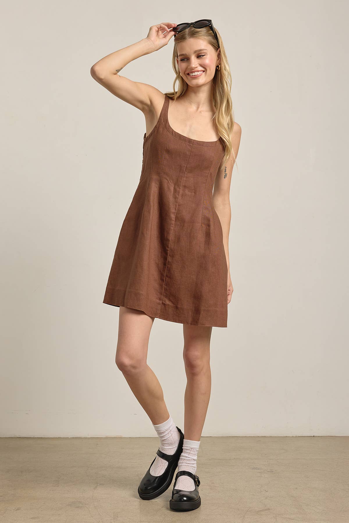 Linen Square Neck Mini Dress - BROWN