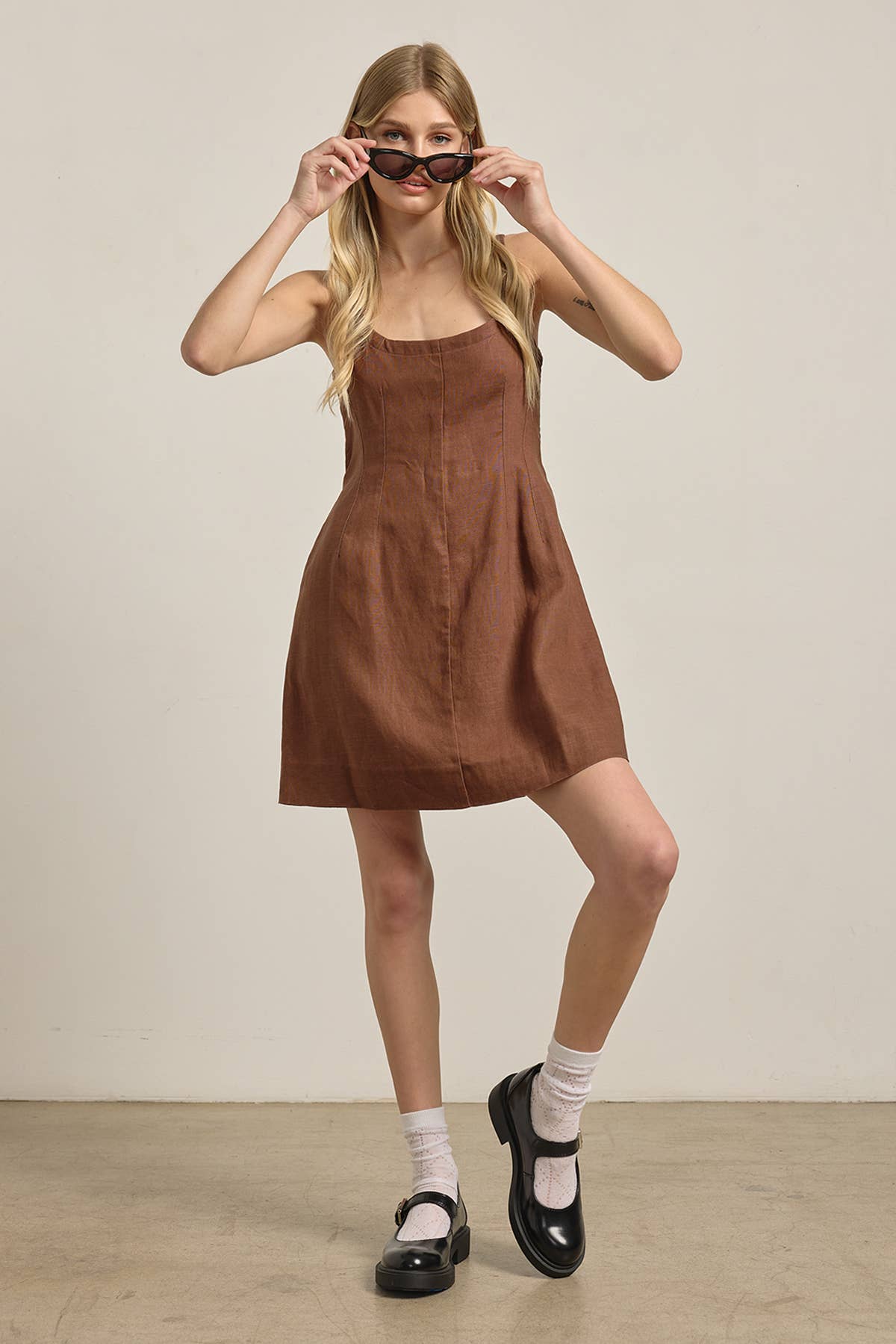 Linen Square Neck Mini Dress - BROWN