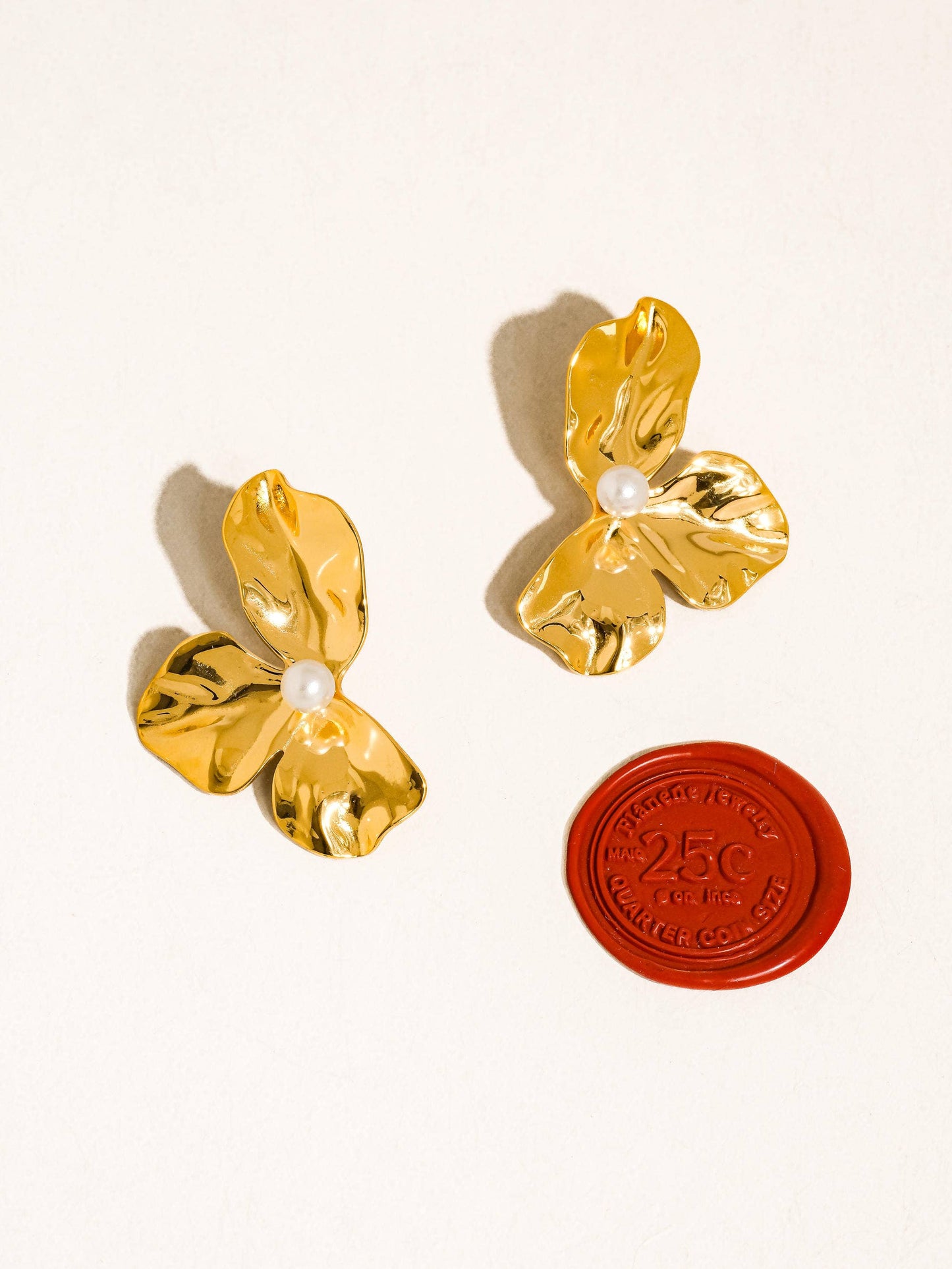 Flower Shell Pearl Earrings: Yellow Gold