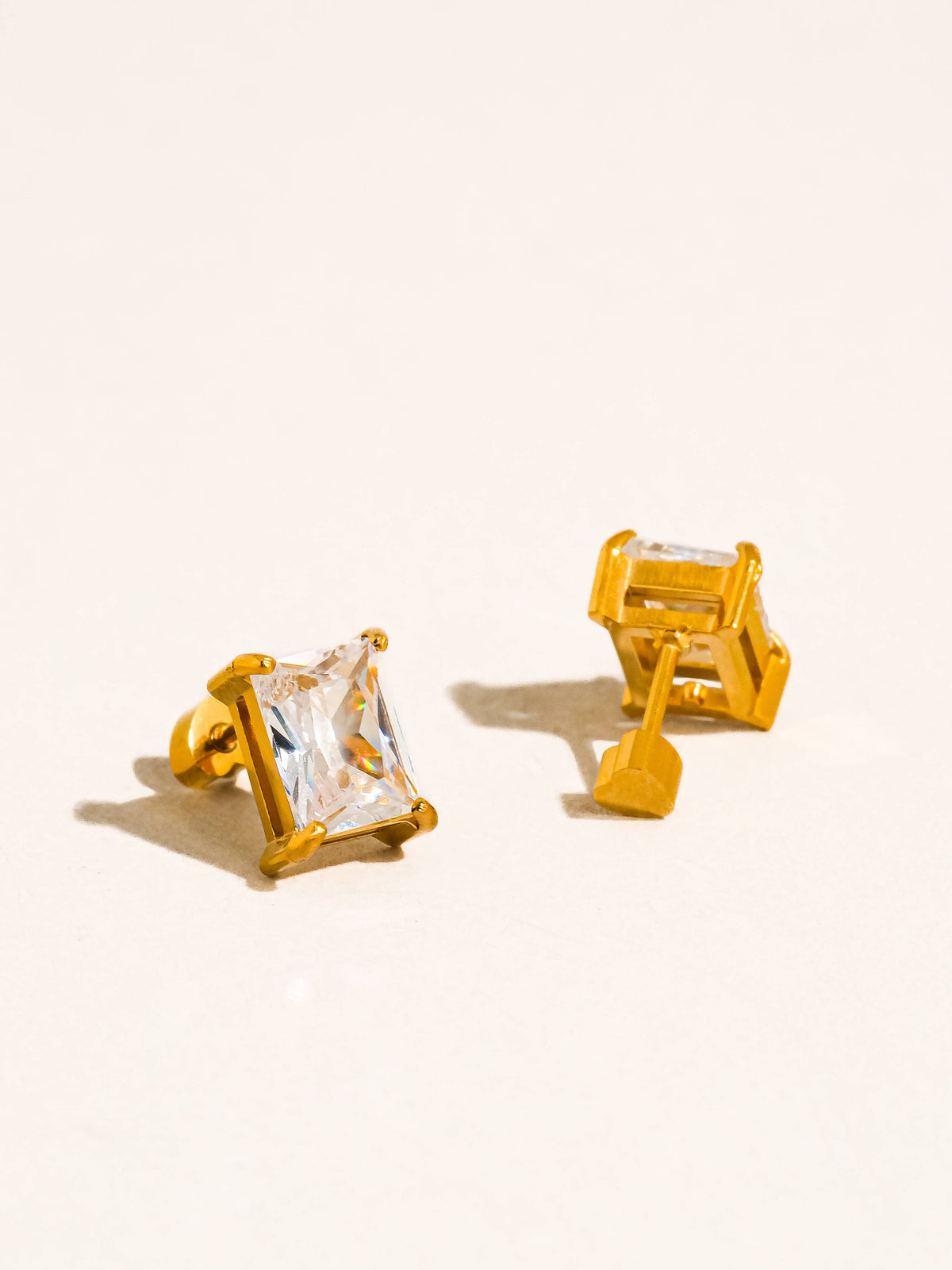 Avenn 18K Gold Non-Tarnish Round CZ Flat Back Earrings: Yellow Gold / T-Teardrop