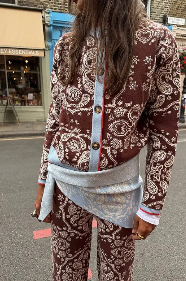 Holly Bandanna Cardigan/Knit scarf - chocolate