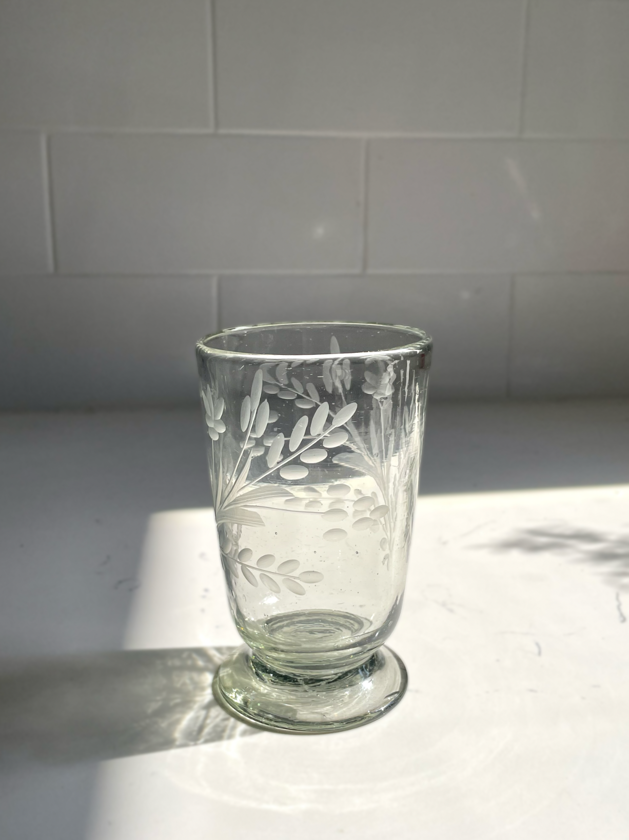 Hand-etched Blown Footed Glass: Wine Glass