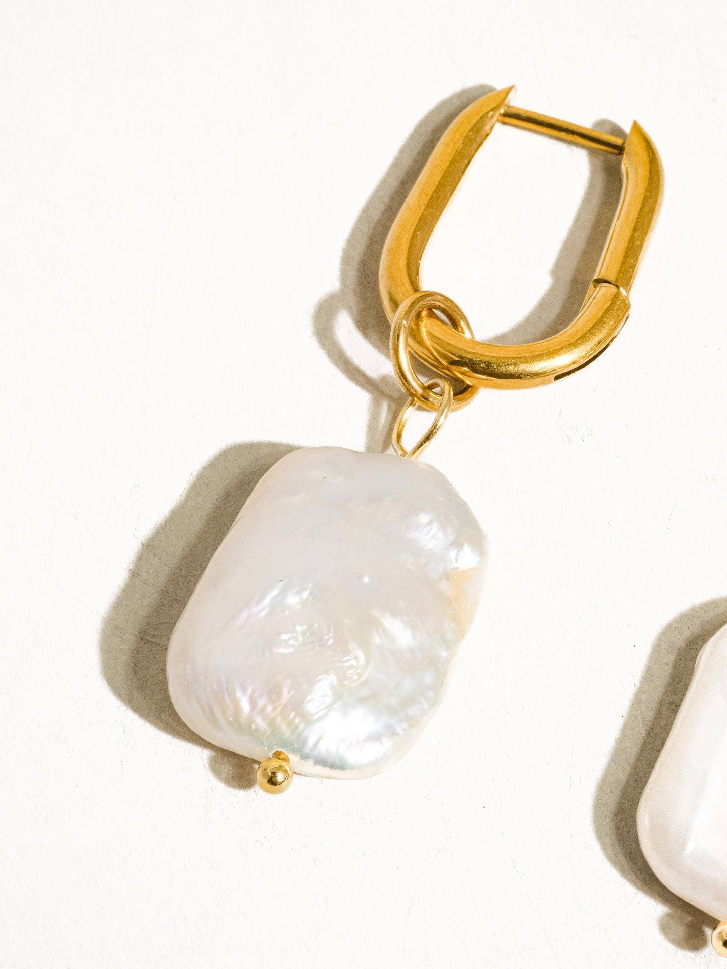 Zaina Classic Pearl Earring: Yellow Gold