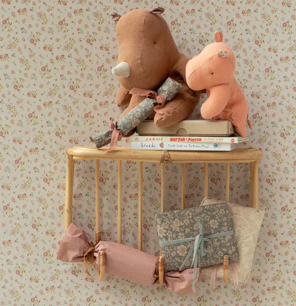 Safari friends, Rhino, Medium - Chocolate