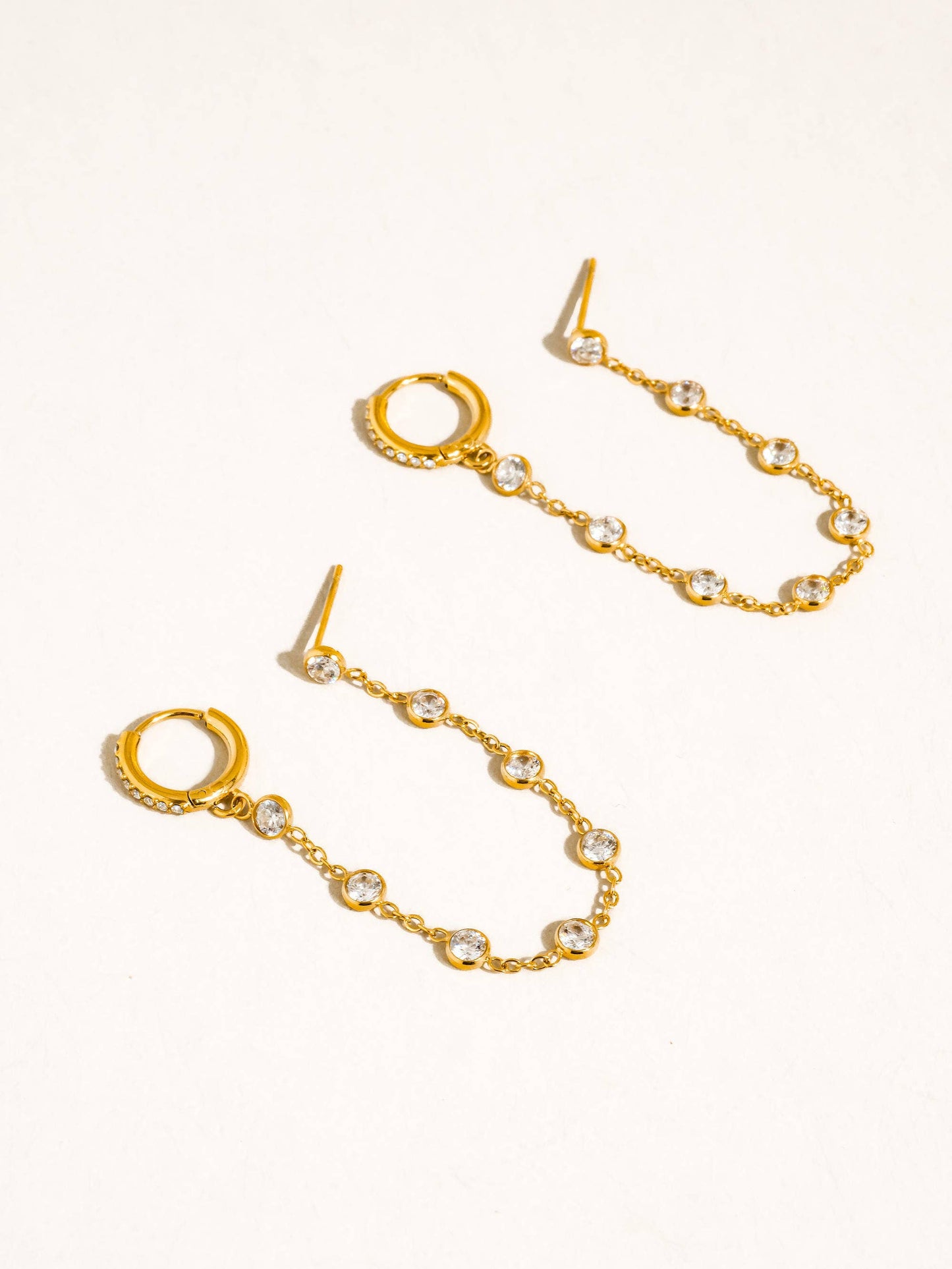 Daffira Crystal Chain Link Earrings: Yellow Gold